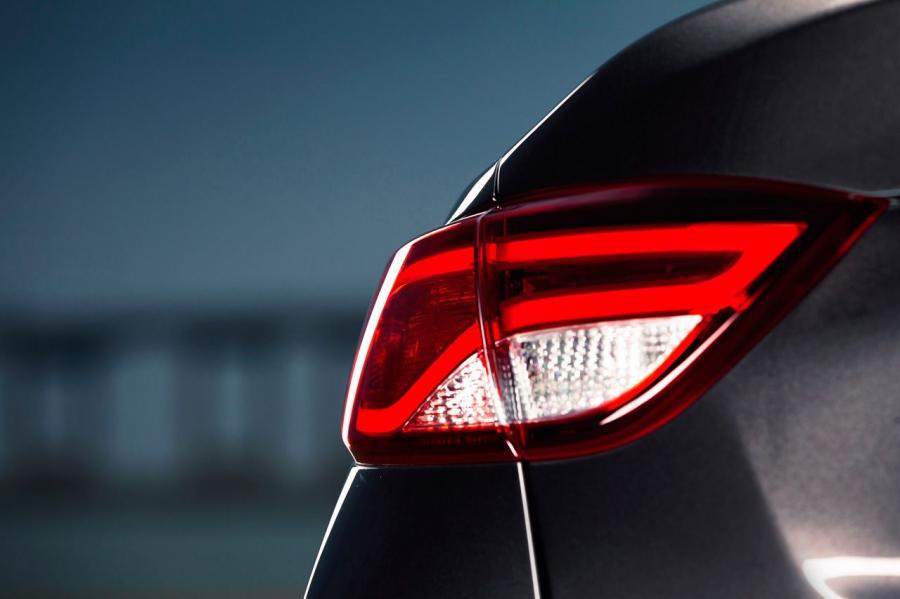  Chrysler 200 2015 года  (фото 133 из 207)